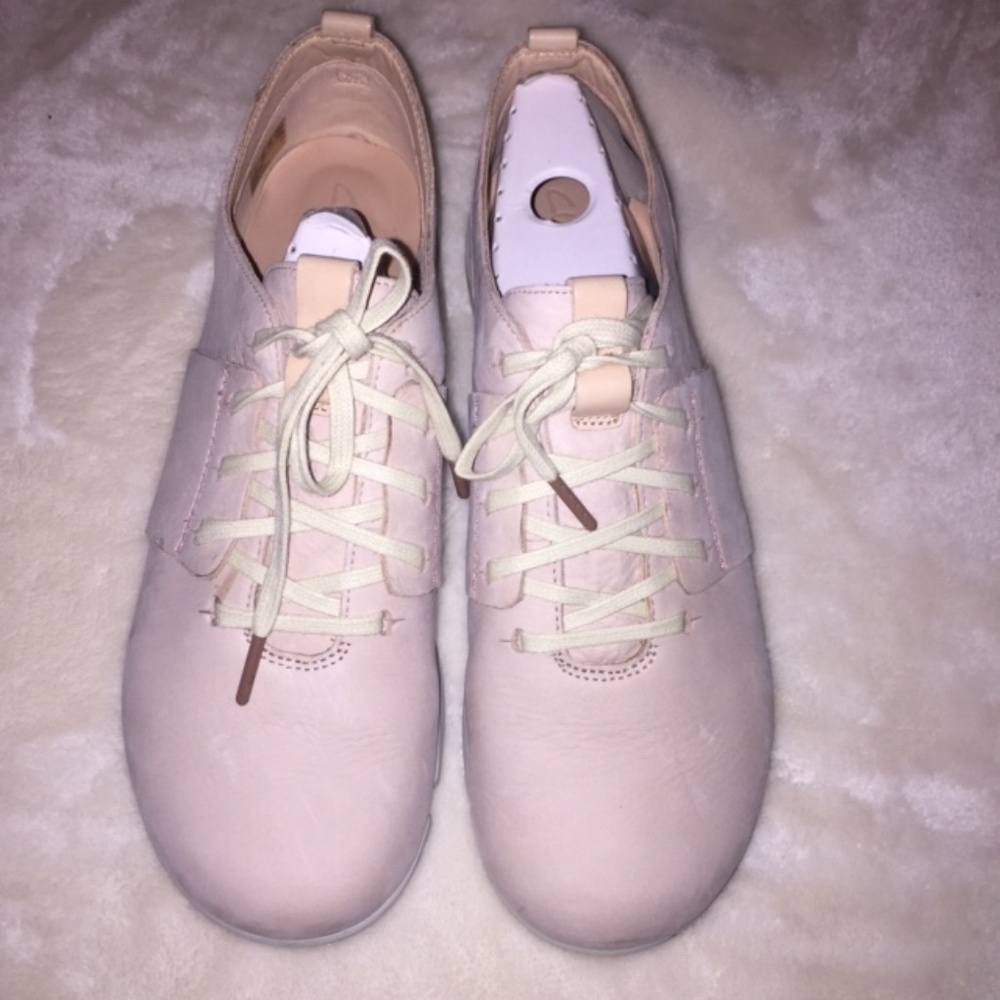 Clarks Tri Caitlin Low-Top Sneakers for Women